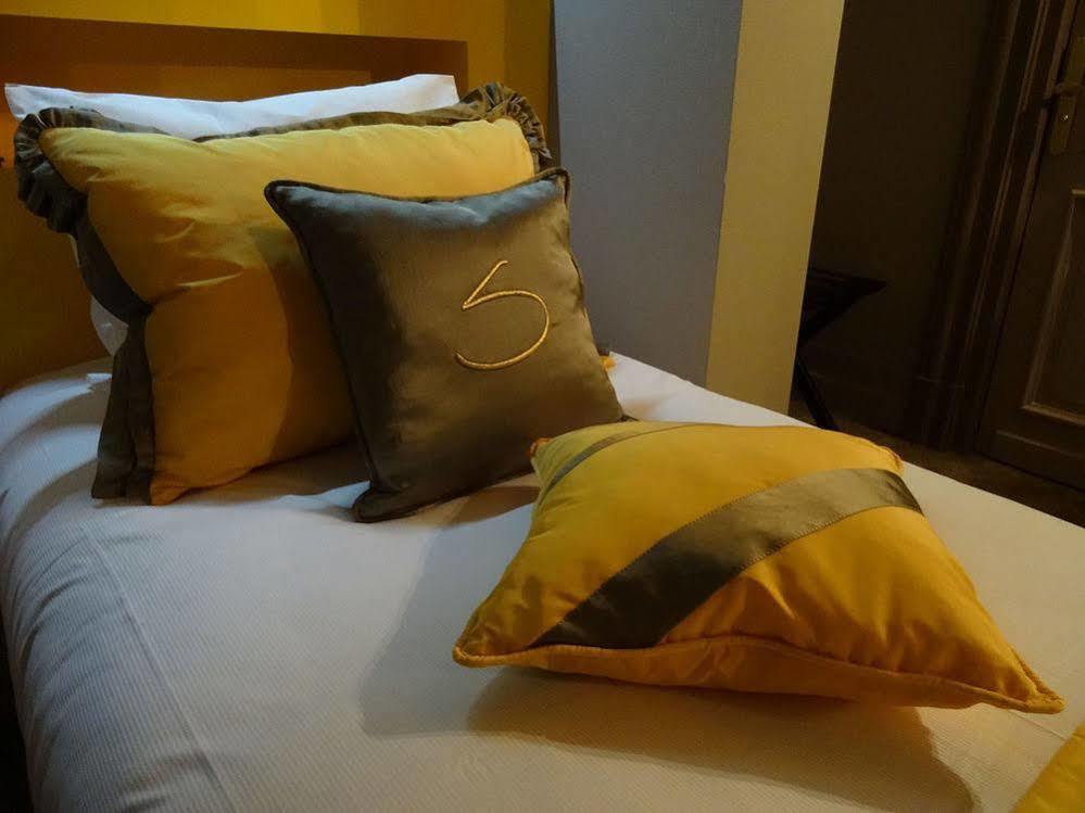 Le Stelsia Resort Saint-Sylvestre-sur-Lot ภายนอก รูปภาพ
